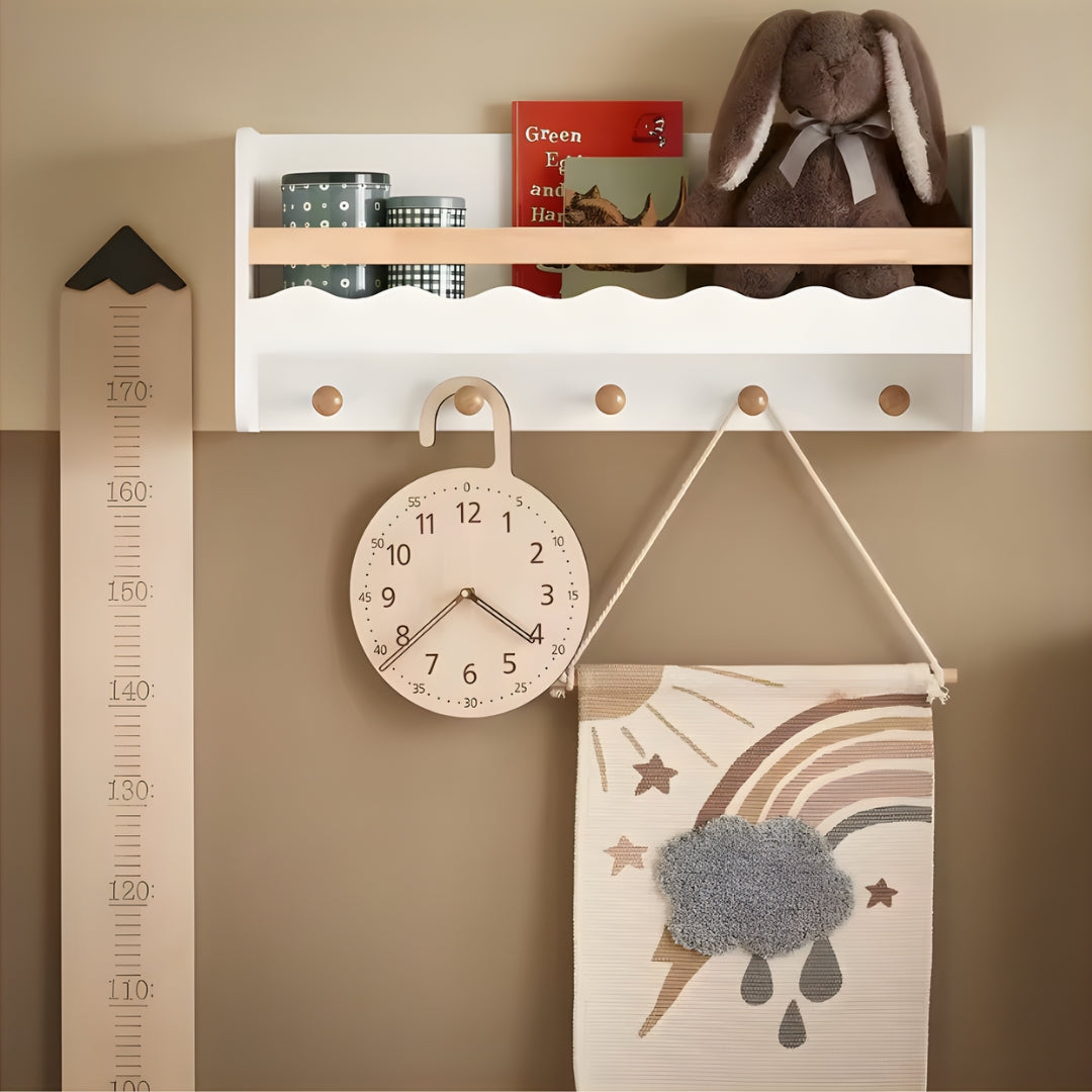 Kinder-Wandregal aus weißem Holz mit Haken Lilla Kids