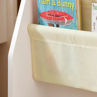Kinderbücherregal aus weißem Holz mit beigem Stoff Lilla Kids