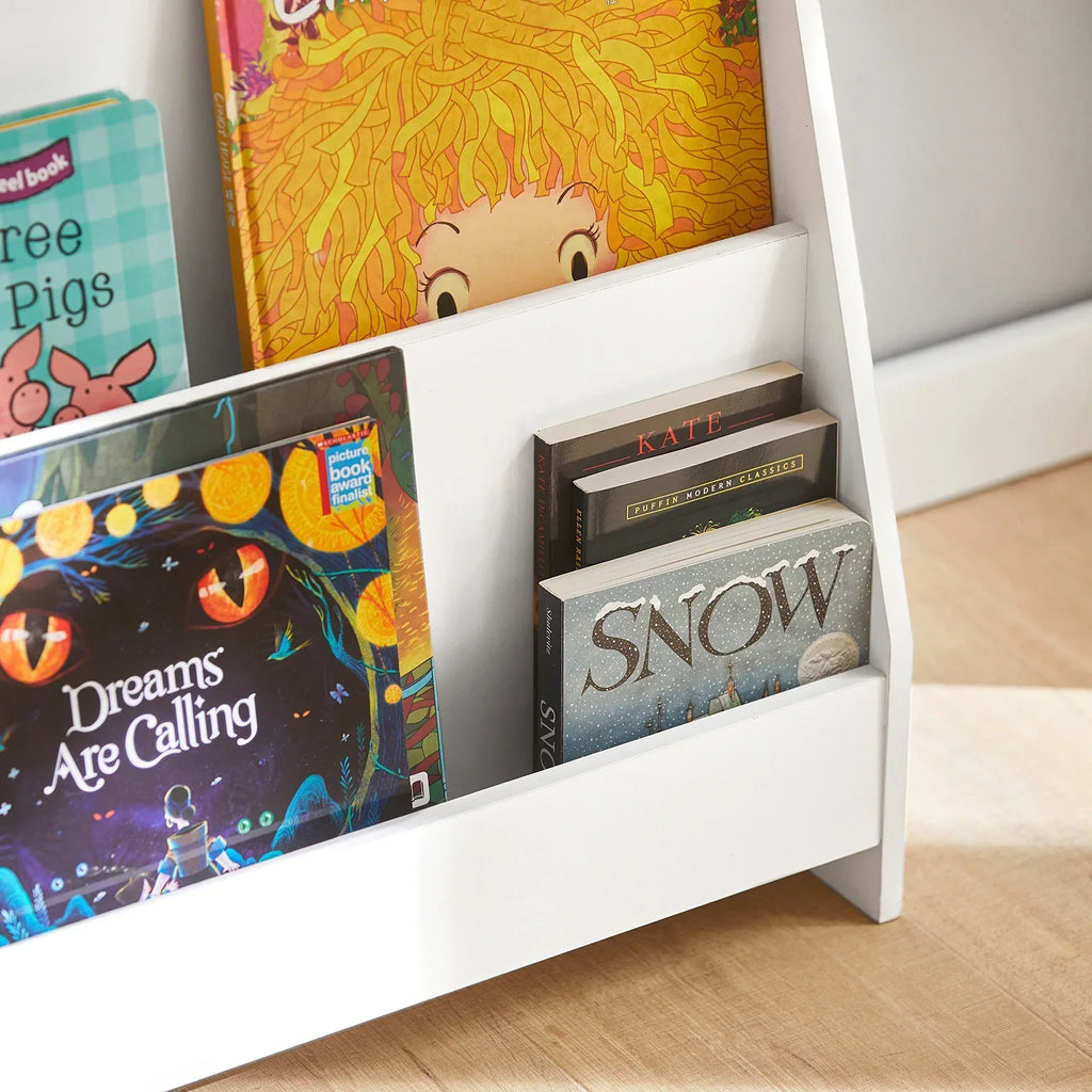 Weißes Kinderbücherregal zur Bücheraufbewahrung Lilla Kids